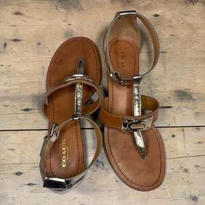 Coach Ines Metallic Wedge Thong Sandal Tan and Silver /Gold Sz 7